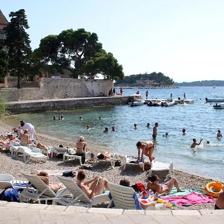 Διαμέρισμα With A Parking Space Hvar - 8794 *
