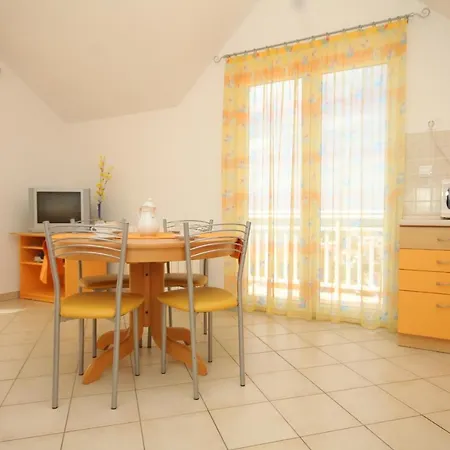 Διαμέρισμα With A Parking Space Hvar - 8794 *