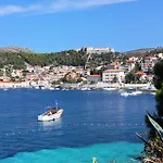 Apartment With A Parking Space Hvar - 8794
