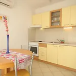 Apartment With A Parking Space Hvar - 8794