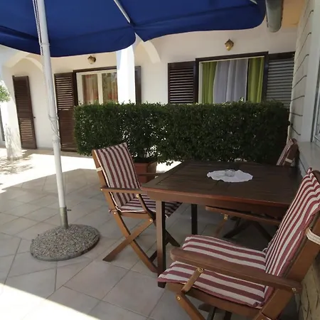 アパート With A Parking Space Hvar - 8794