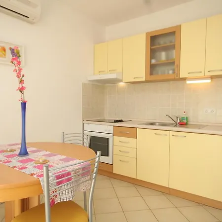 アパート With A Parking Space Hvar - 8794