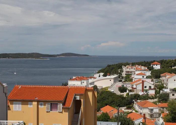 With A Parking Space Hvar - 8794 Апартаменты Хвар