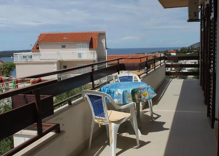 Апартаменты With A Parking Space Hvar - 8794 *