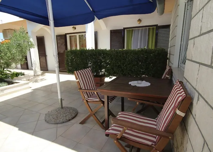 Апартаменты With A Parking Space Hvar - 8794