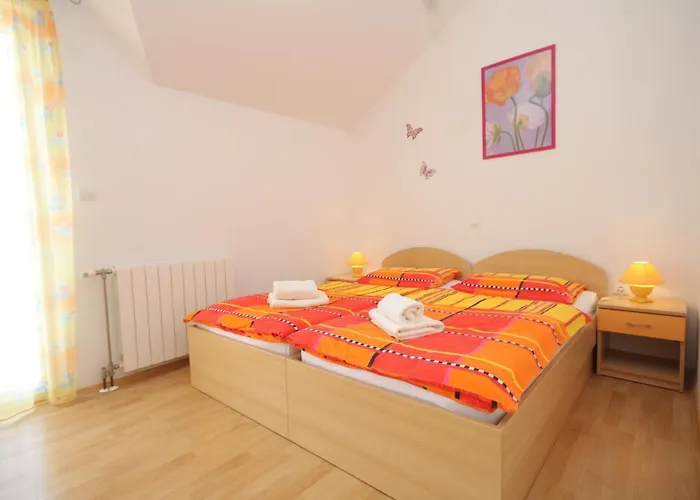 Апартаменты With A Parking Space Hvar - 8794